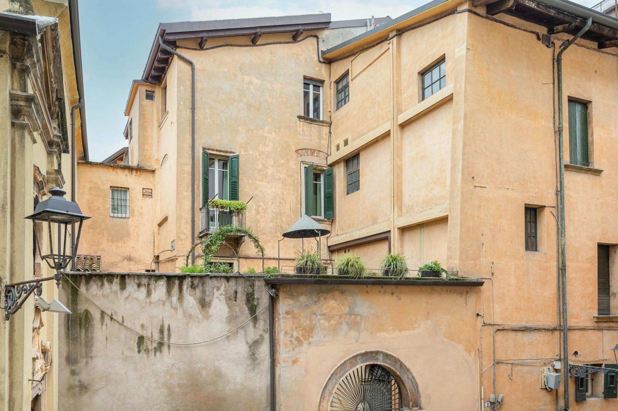 Arena Flat: Verona Centre Exteriör bild